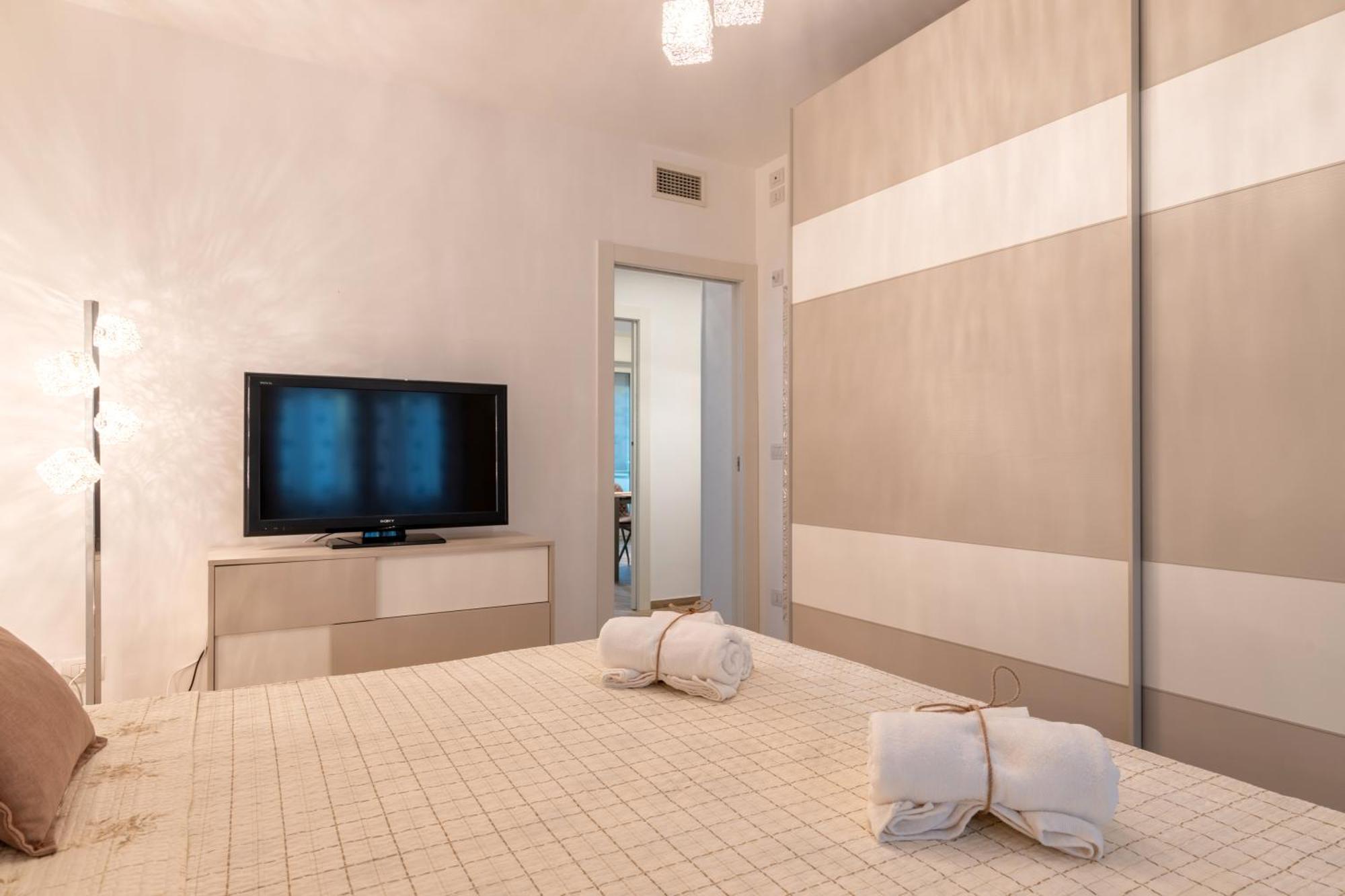 Monopoli Favolosa - Spacious 100Mq Apt. W/ Parking Exterior photo